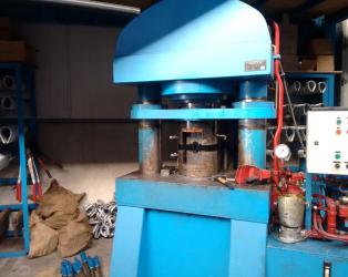 hydraulic swaging press